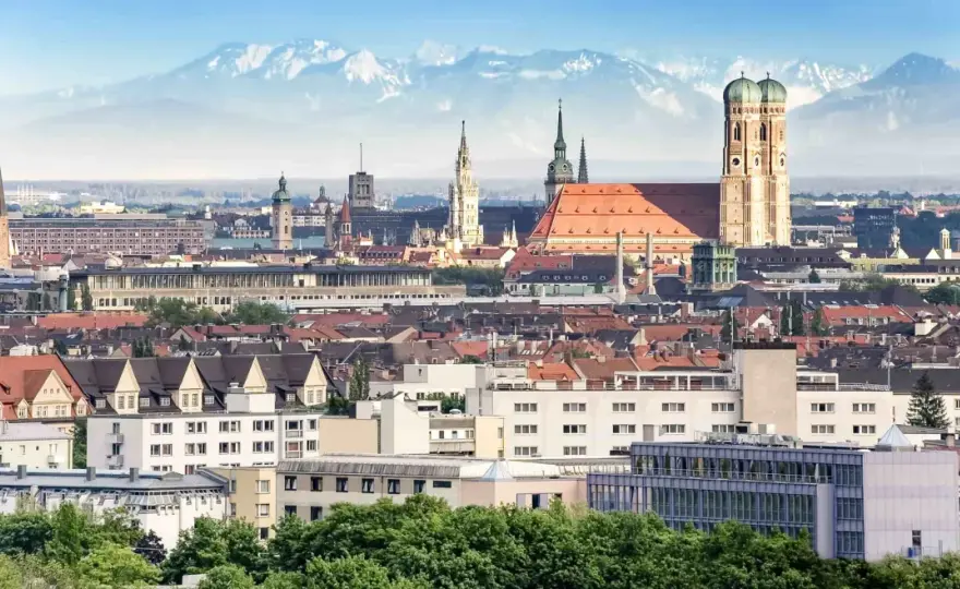 Köln–München Zug - Schnell, günstig, stressfrei reisen?