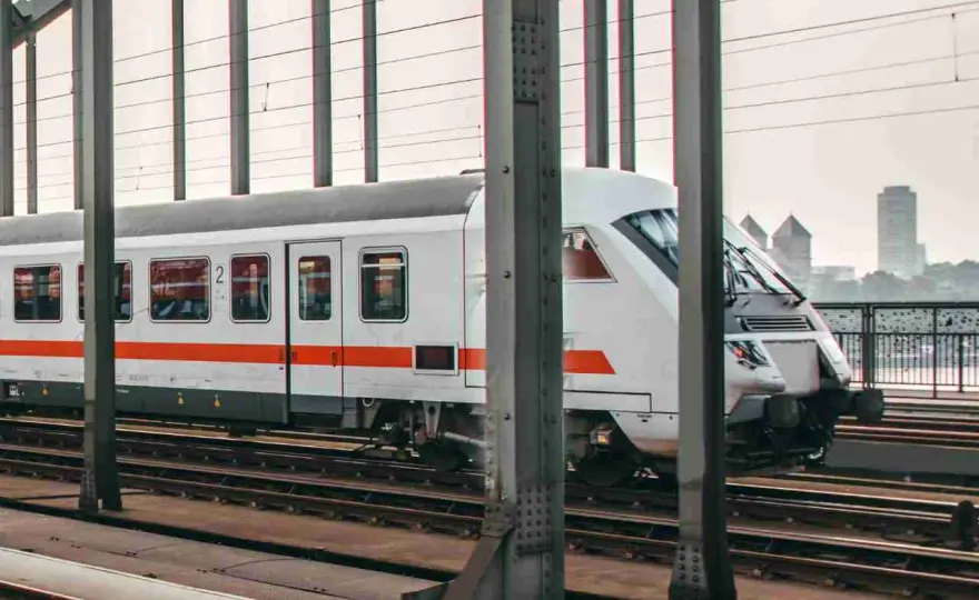 IC Polen: Dein Guide für InterCity-Züge & Tickets