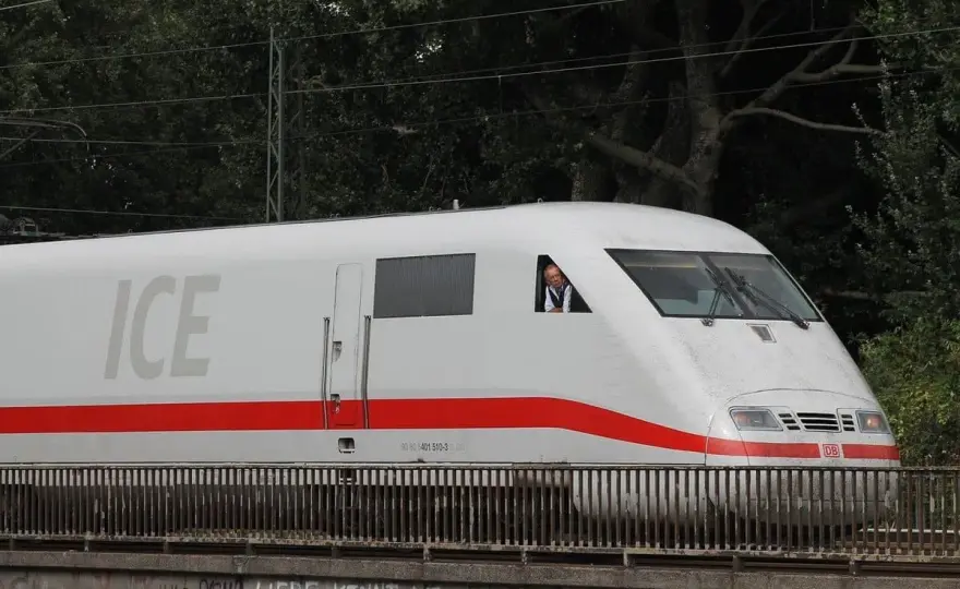 ICE 1. oder 2. Klasse? Was sich wirklich lohnt – Dein Guide