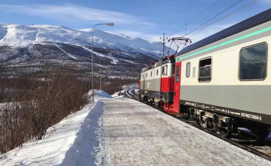 Stockholm–Kiruna Zug - So wird die lange Reise entspannt