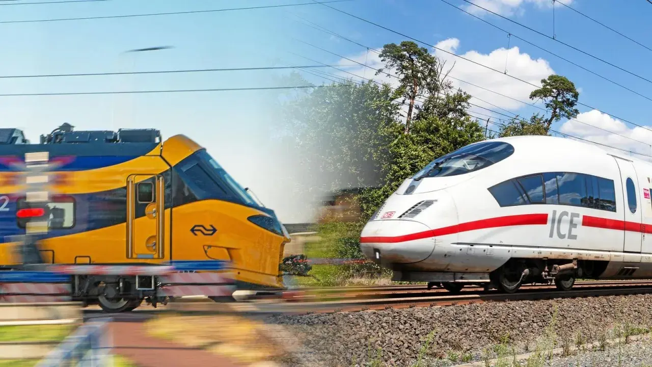 Zwei Züge, ein gelb-blauer und ein weißer ICE, rasen auf parallelen Gleisen. Die Reise von Düsseldorf nach Amsterdam wird durch diese schnellen Verbindungen ermöglicht.
