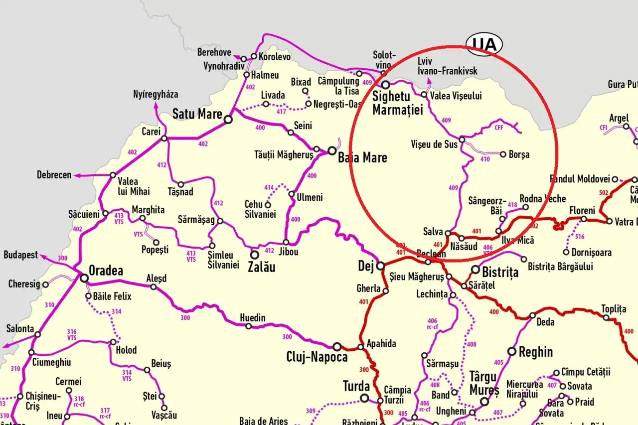 Eisenbahnkarte Rumäniens mit Hauptrouten und Städten. Die rumänischen Eisenbahnen verbinden wichtige Städte wie Cluj-Napoca, Oradea und Baia Mare.